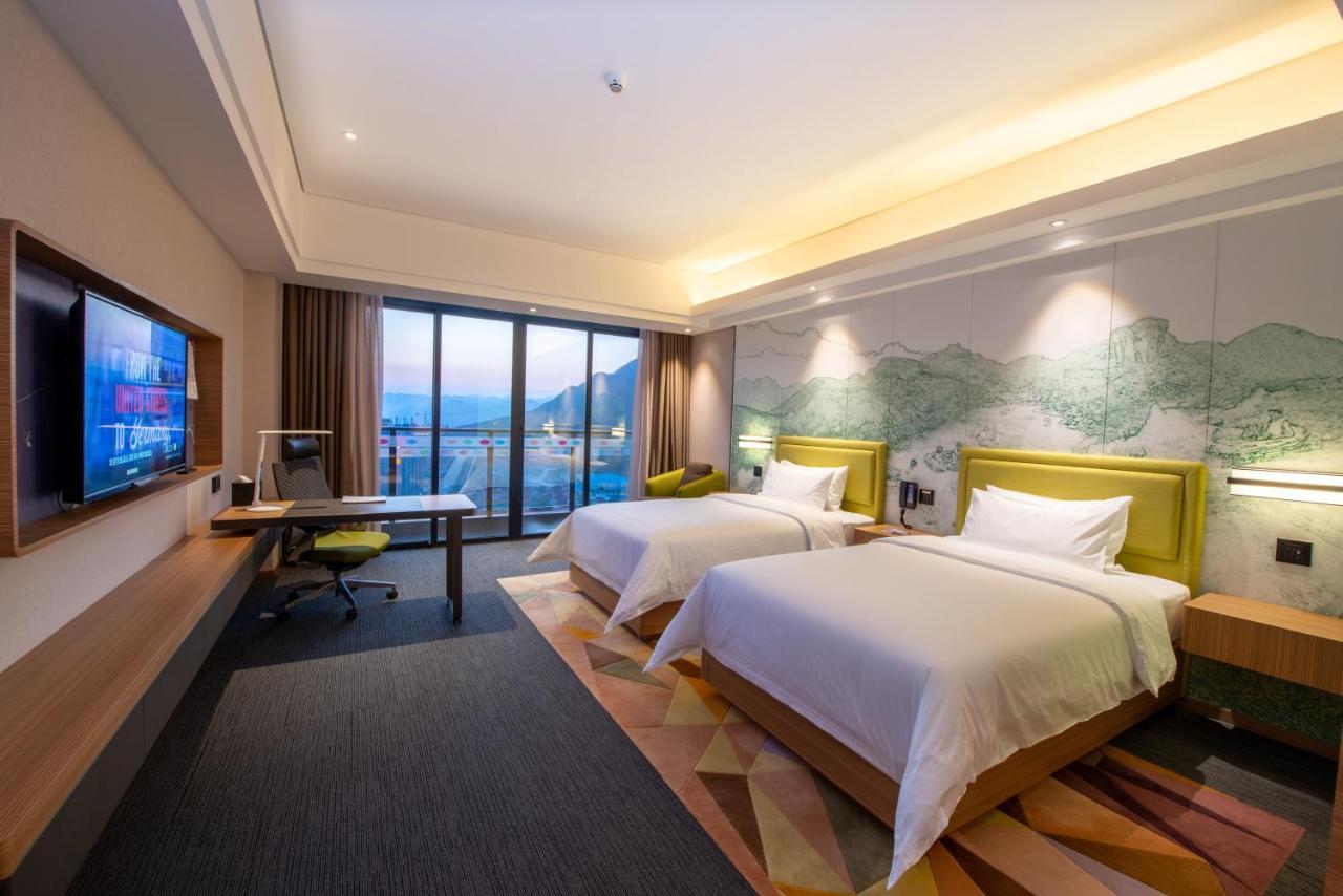 Hampton By Hilton Qingyuan Qingxin District Hotel Exterior photo