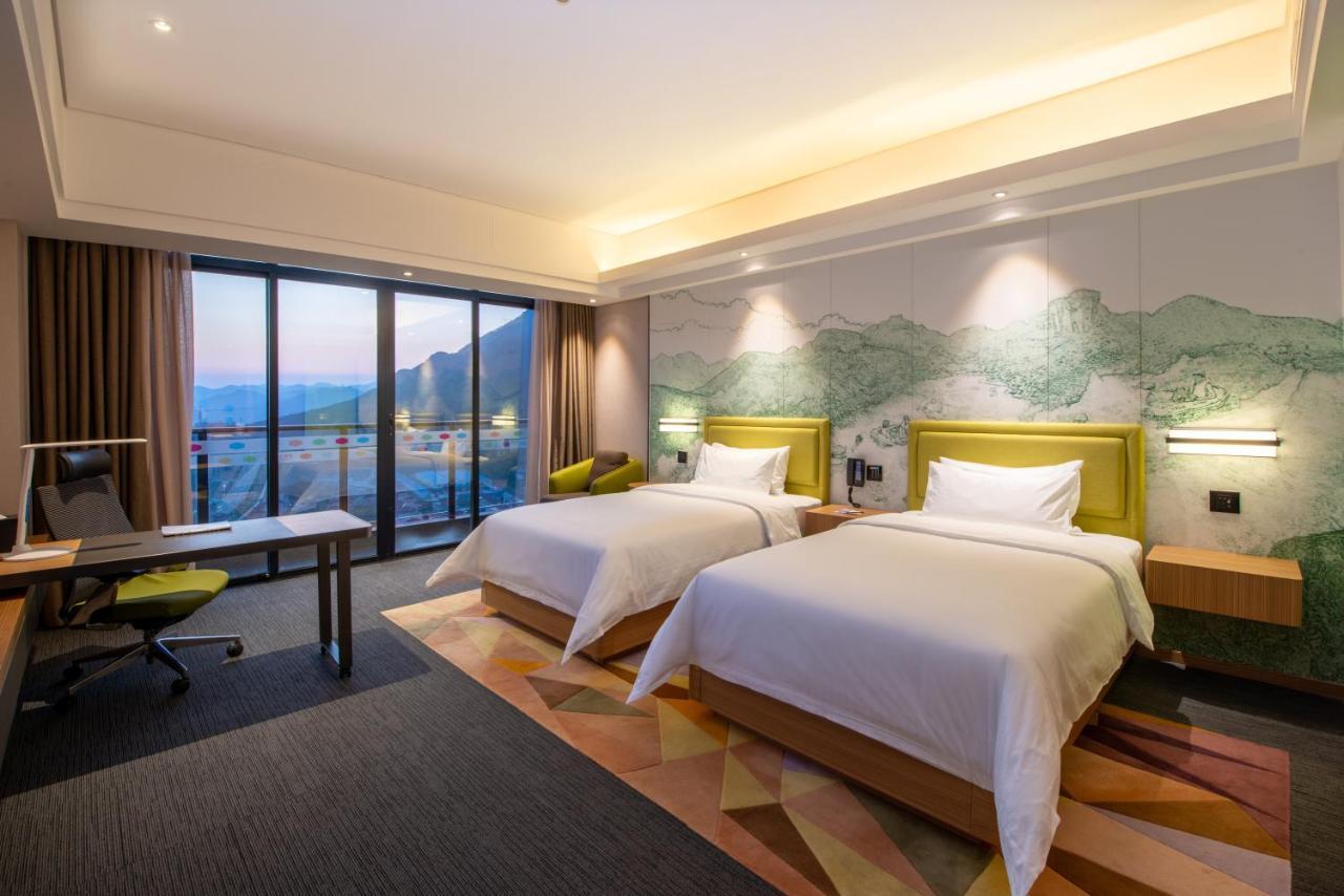 Hampton By Hilton Qingyuan Qingxin District Hotel Exterior photo